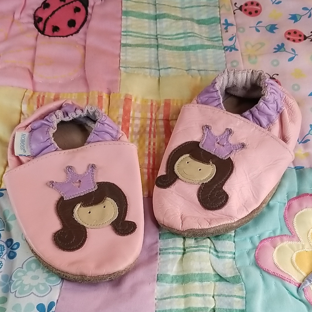 Robeez Pediatrician Recommended Soft Sole Leather Baby Shoes 2-3 Year Princess